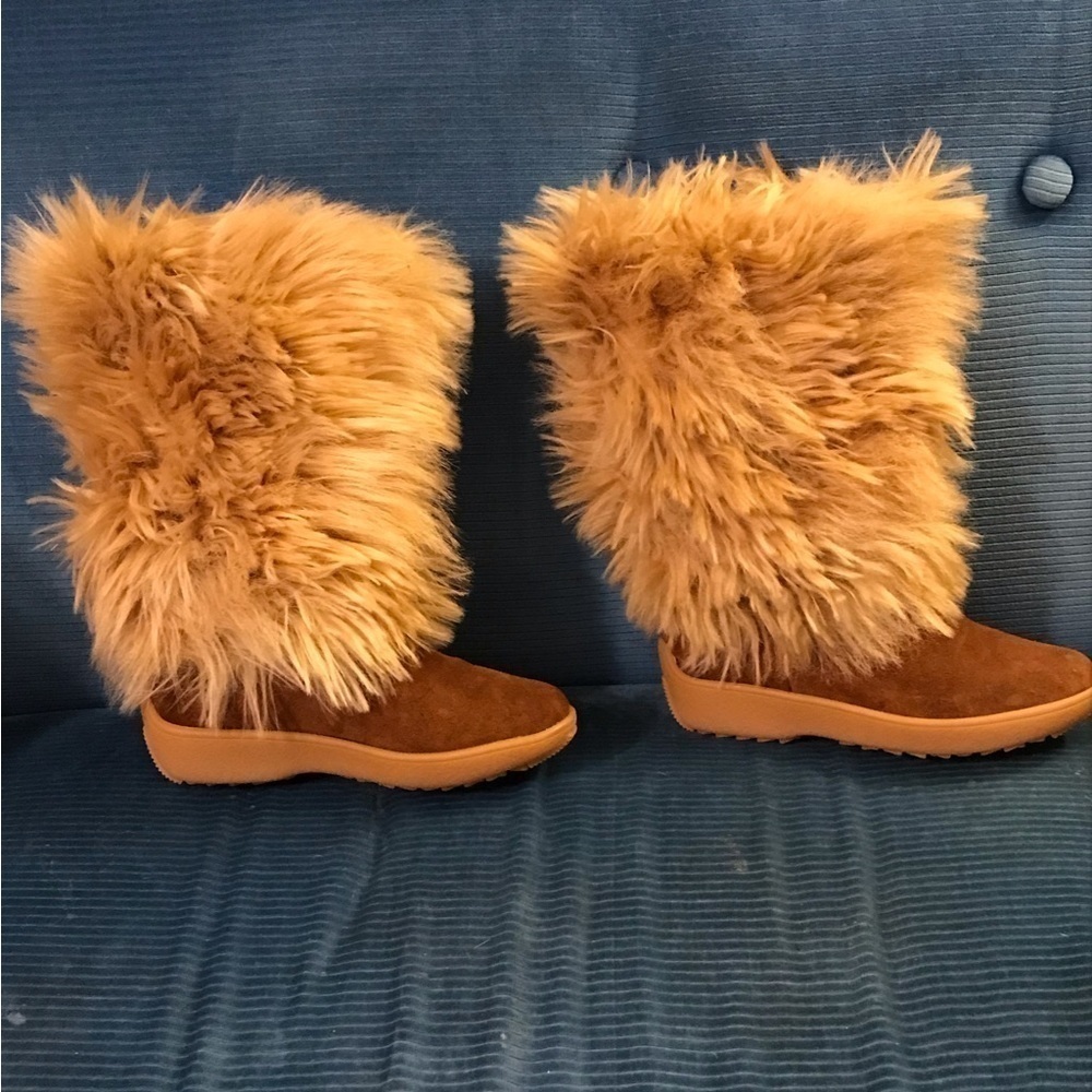 Oscar Sport Apres Ski faux fur suede leather boots. BNWT.